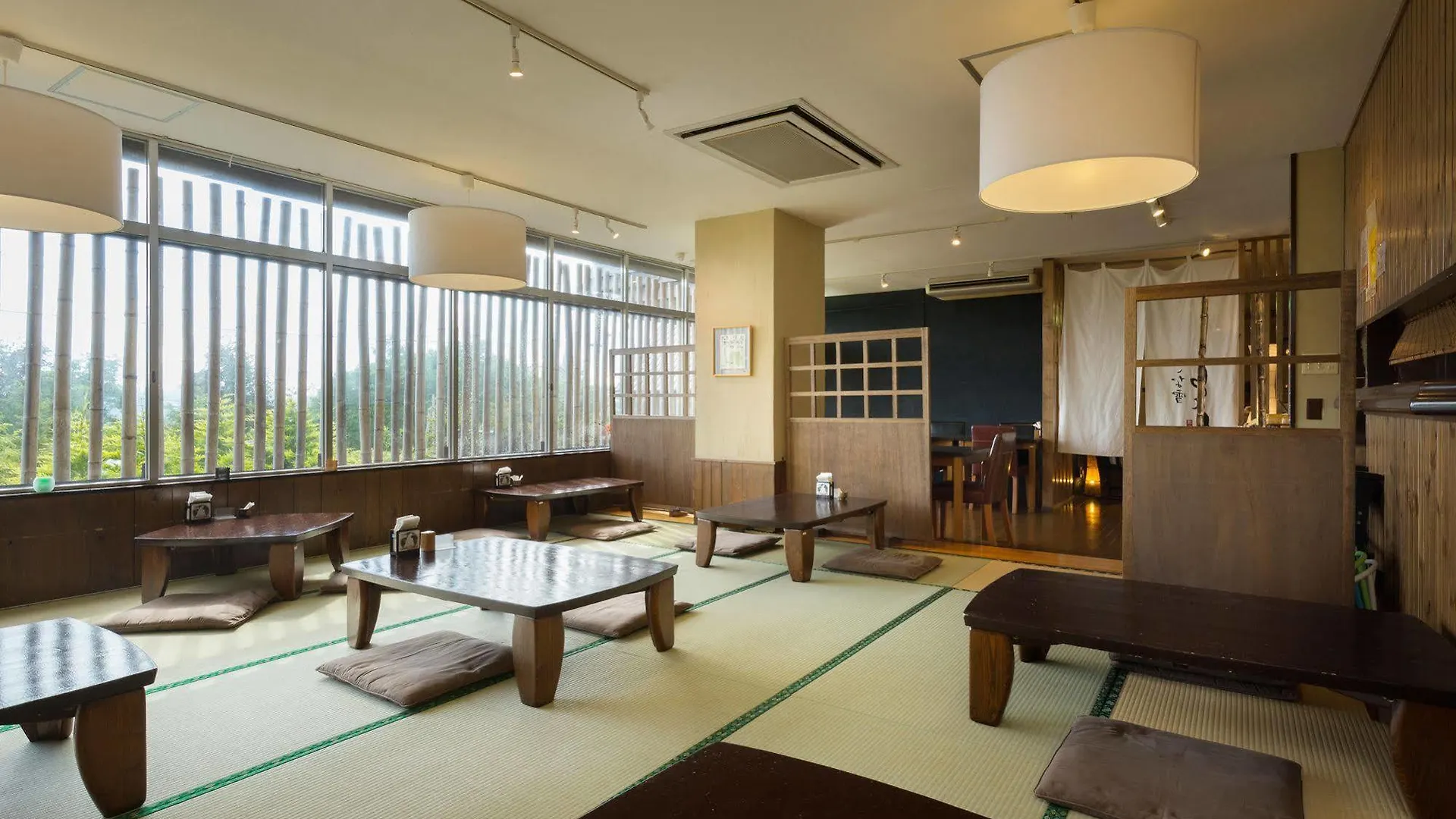 Niseko Annupuri Onsen Yugokorotei 호텔 3*,